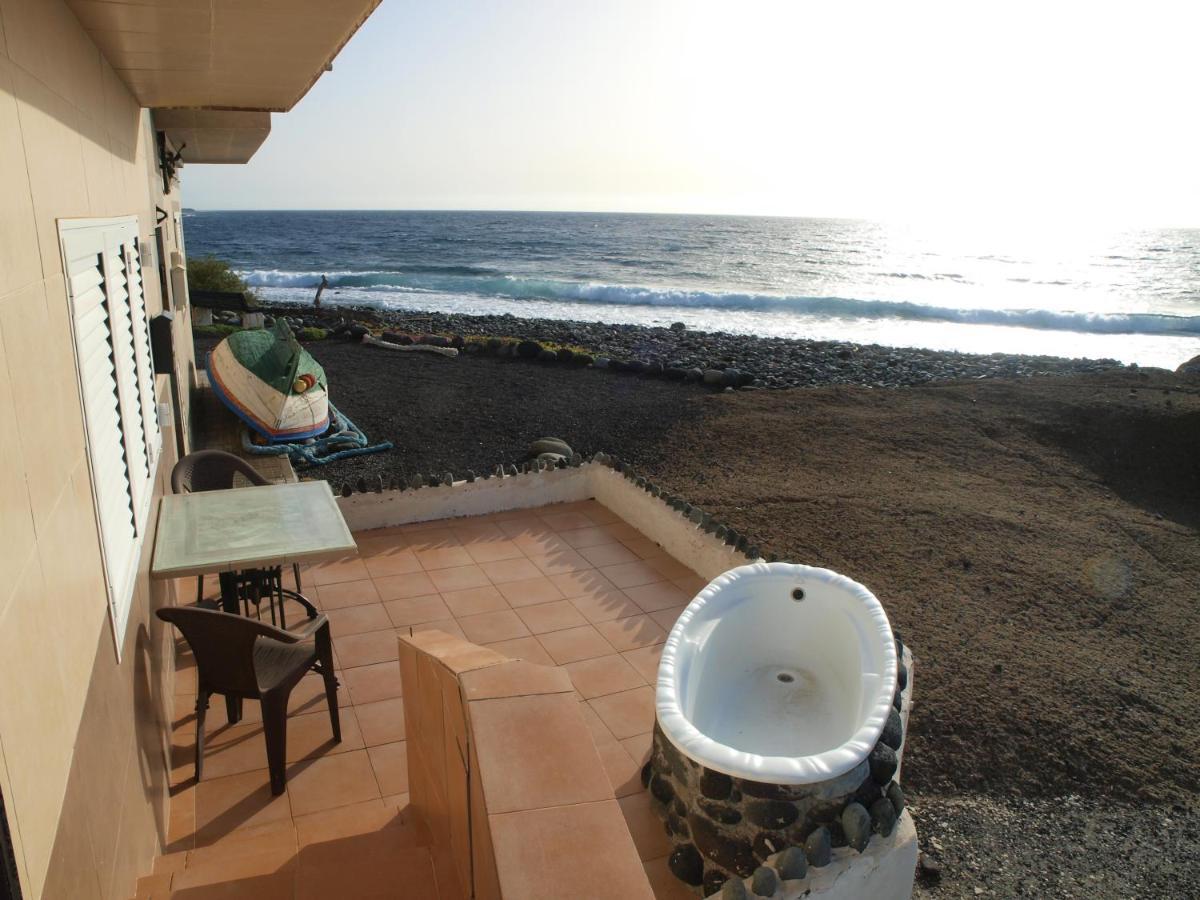 Sunrise Directly At The Sea Apartment La Mareta ภายนอก รูปภาพ